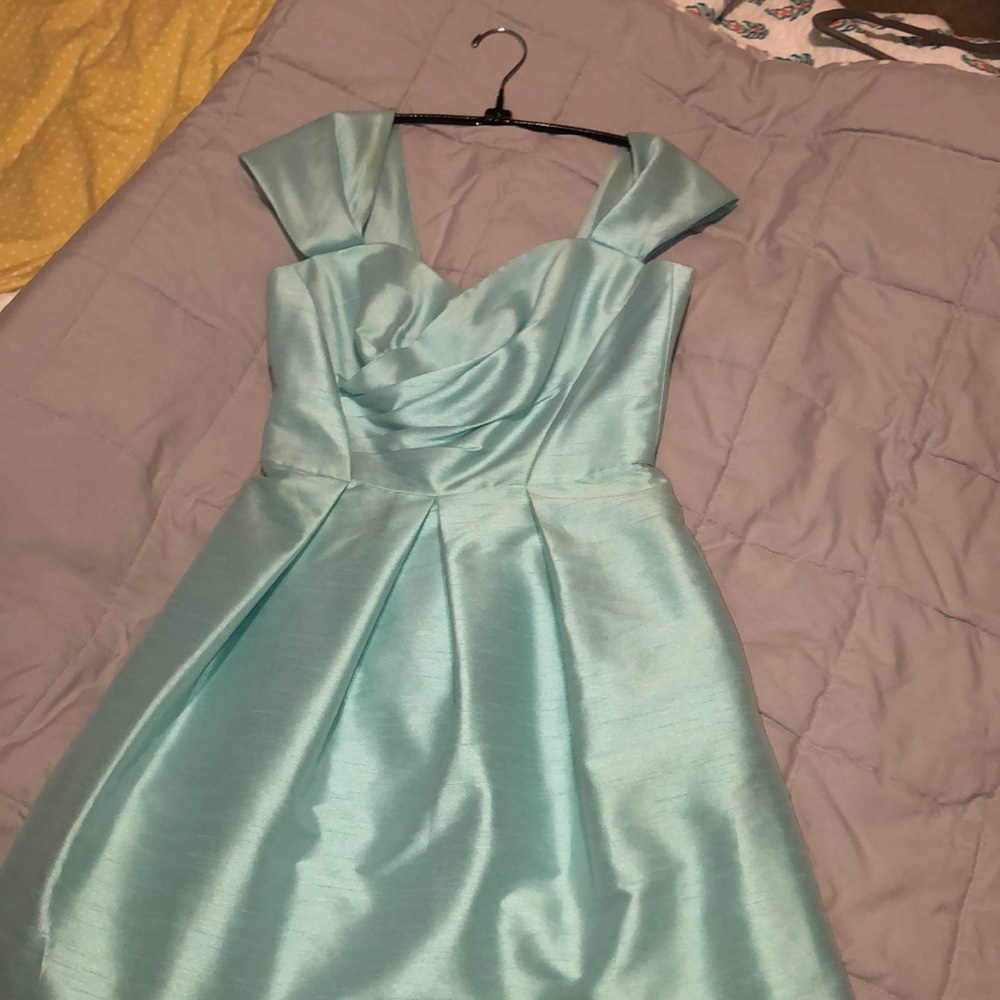 Formal short dress